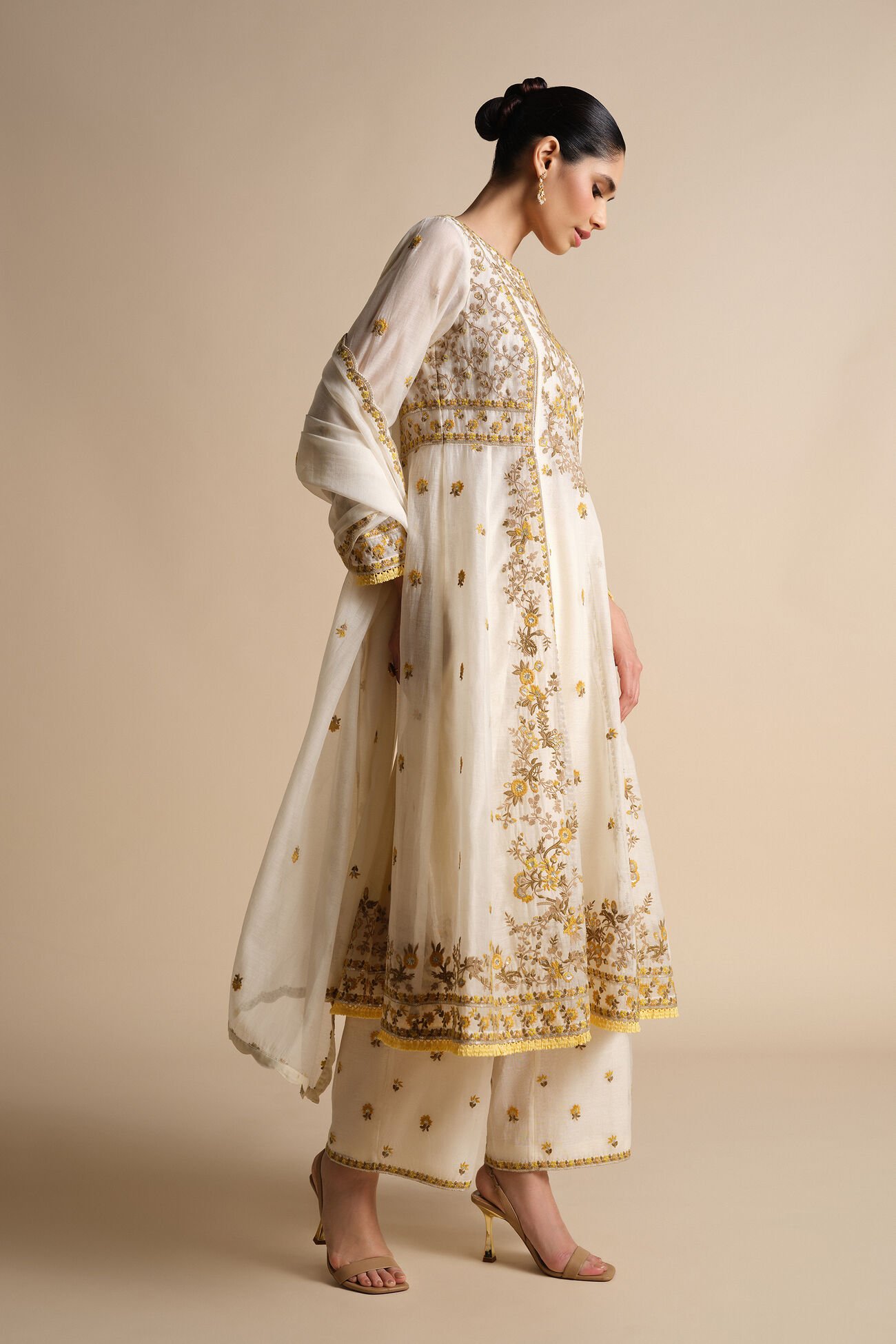 Amra Mul Suit Set in Natural tone - Image 3