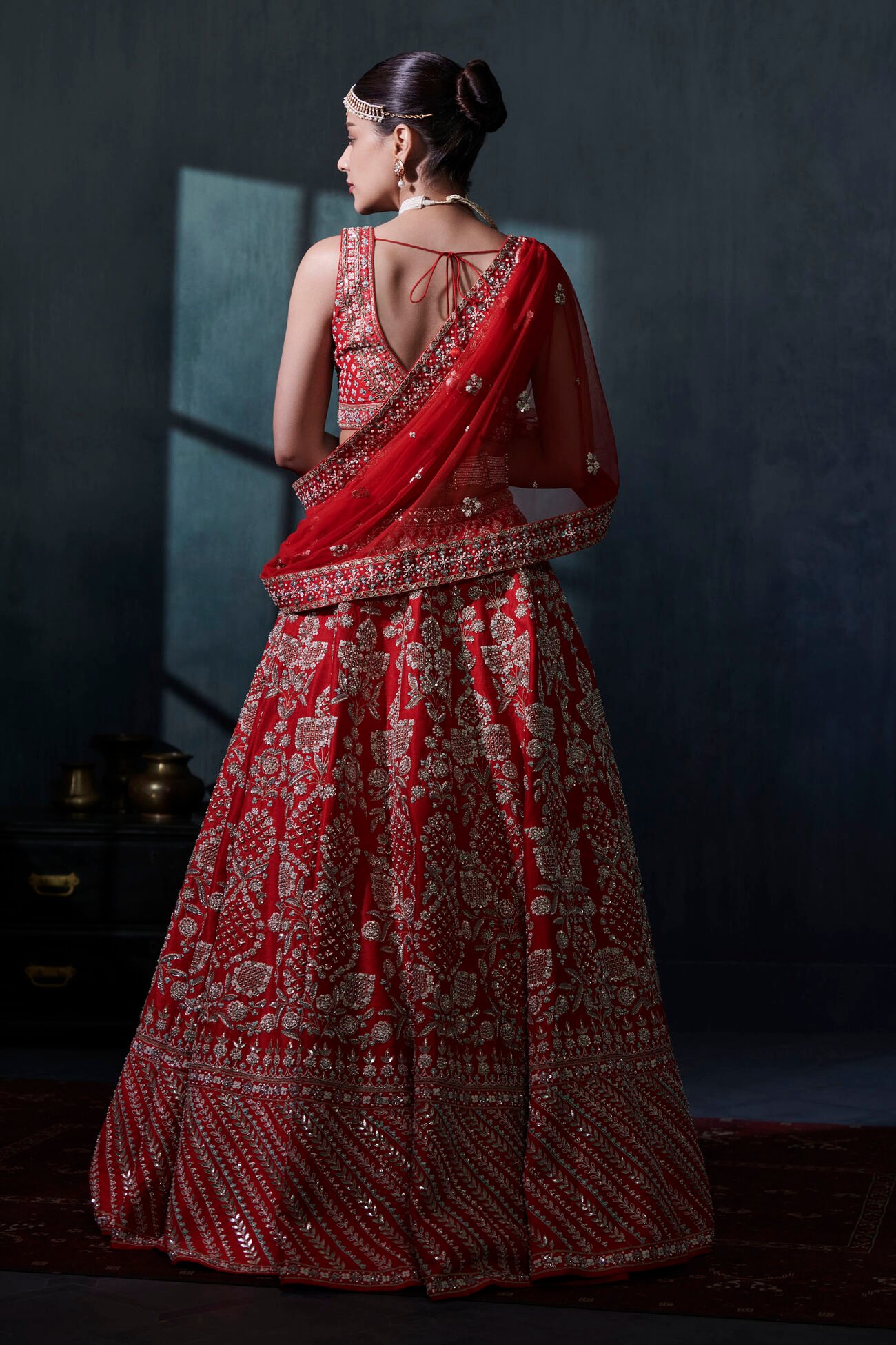 Piari Regal Lehenga Set in Red - Image 2