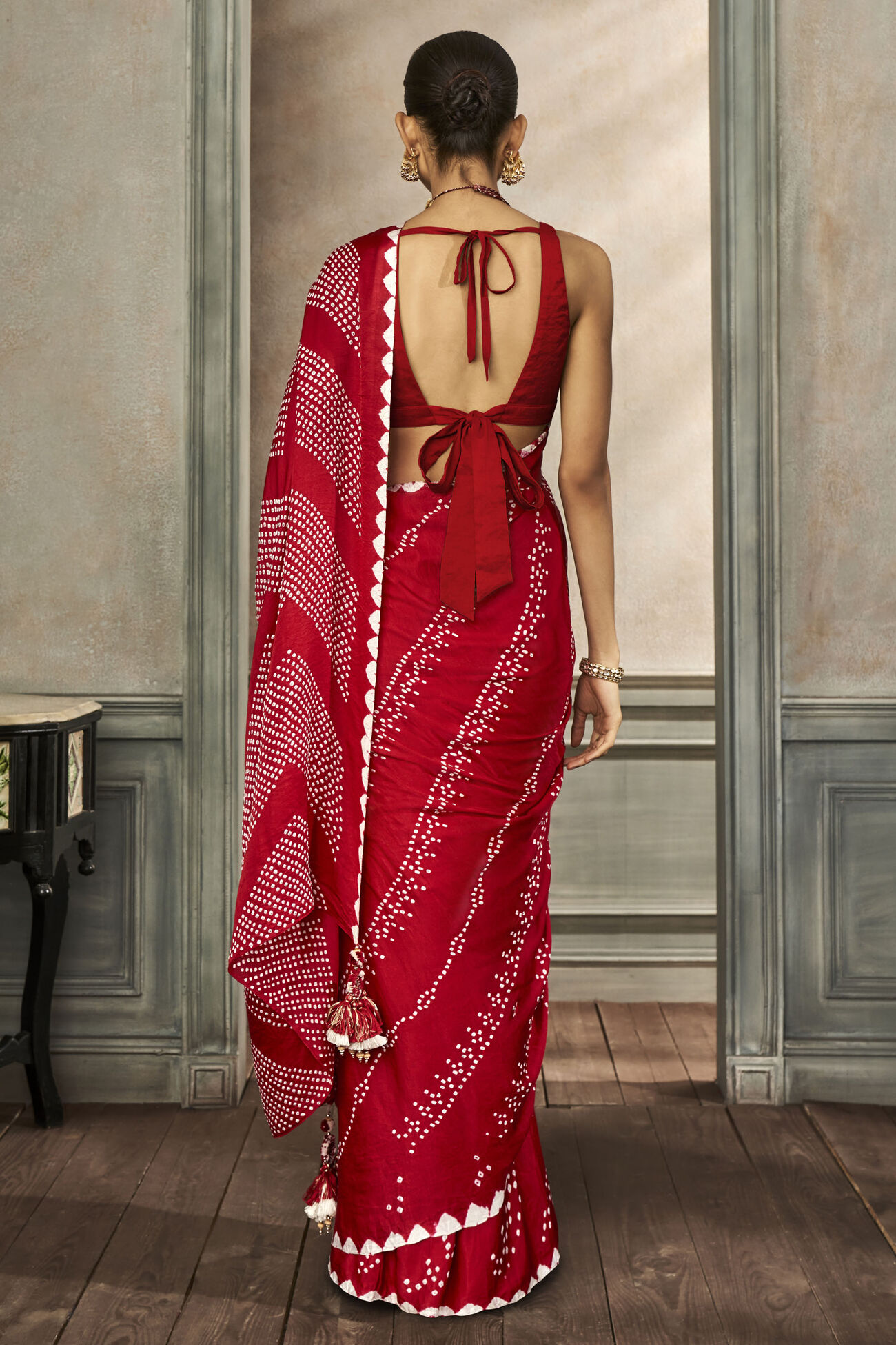 Deetya Timeless Bandhani Silk Saree in Red - Image 2