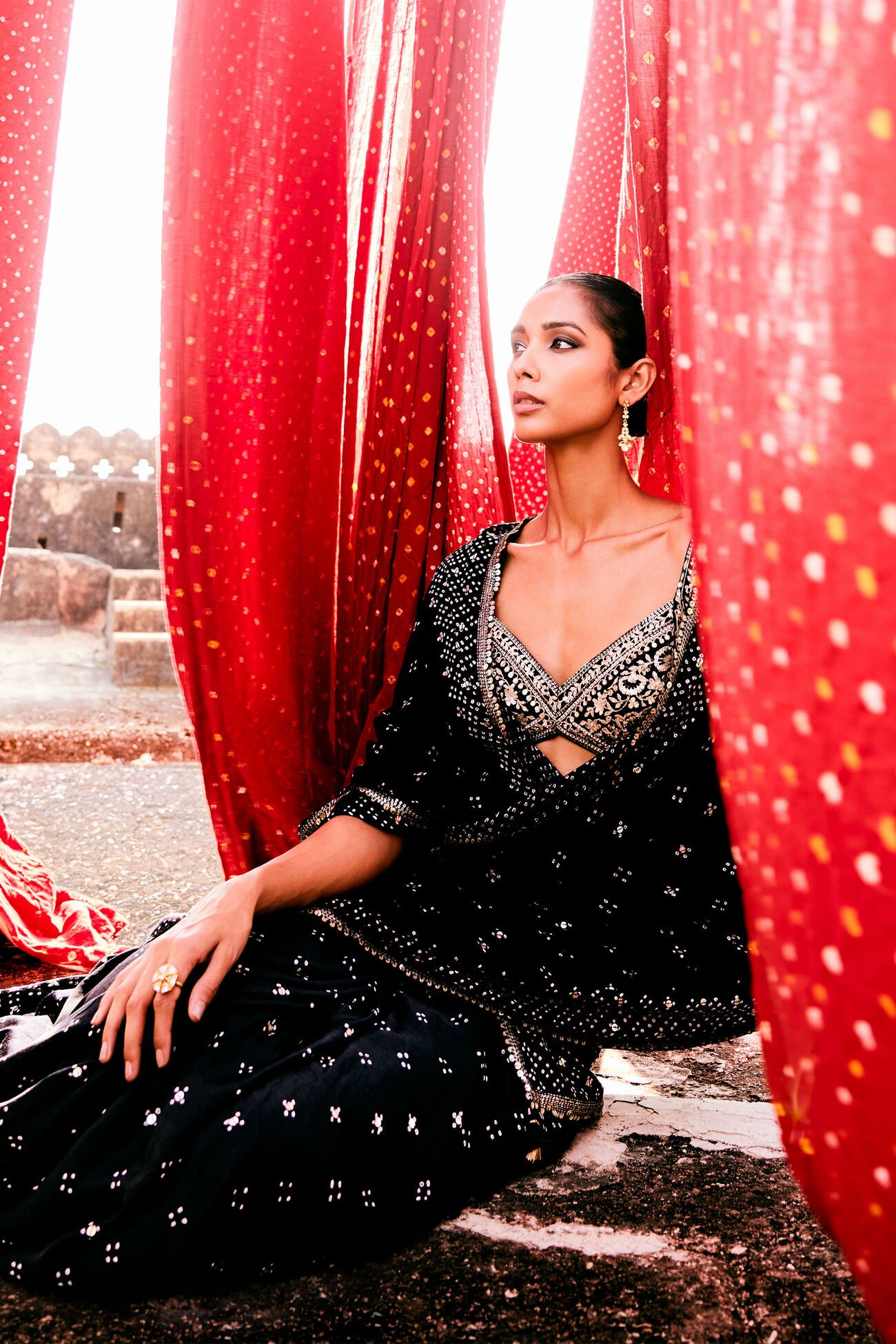 Bahi Bandhani Silk Saree in Black - Image 2