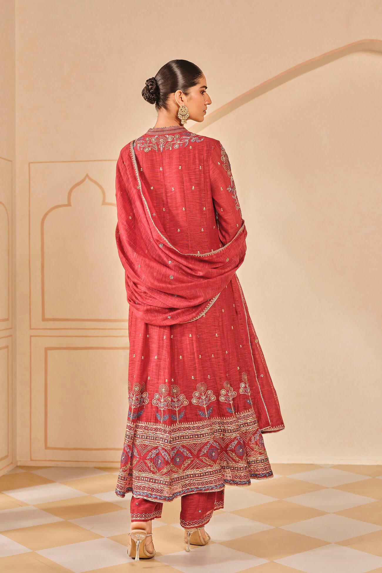Zunaira Embellished Anarkali Set in Red - Image 4