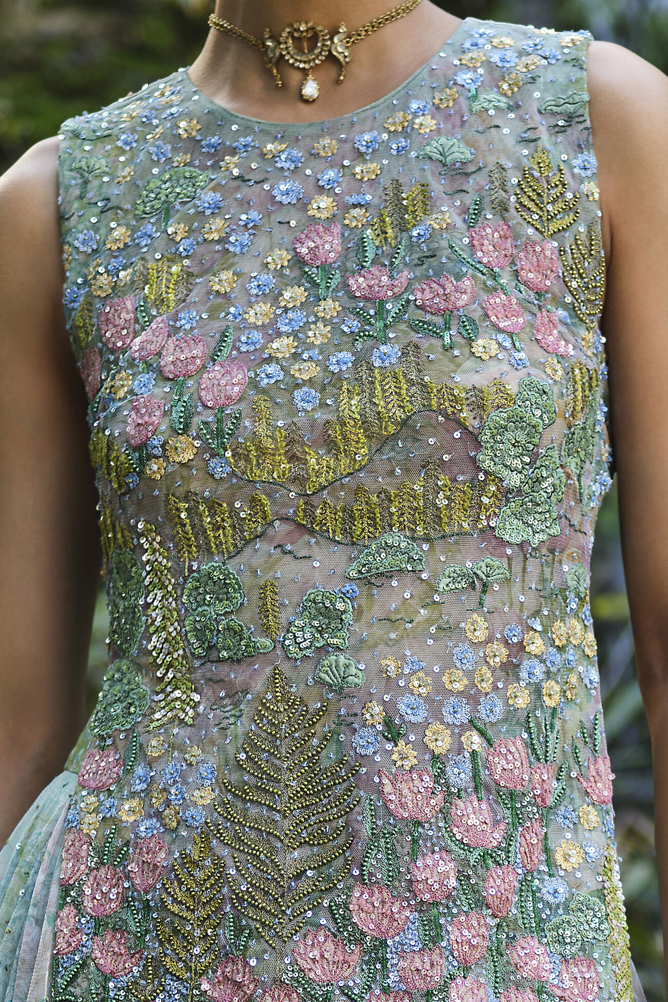 Isla Applique Skirt Set in Blue - Image 2