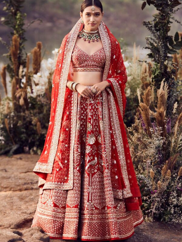 Shivomi Lehenga