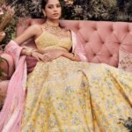 Naomi Lehenga
