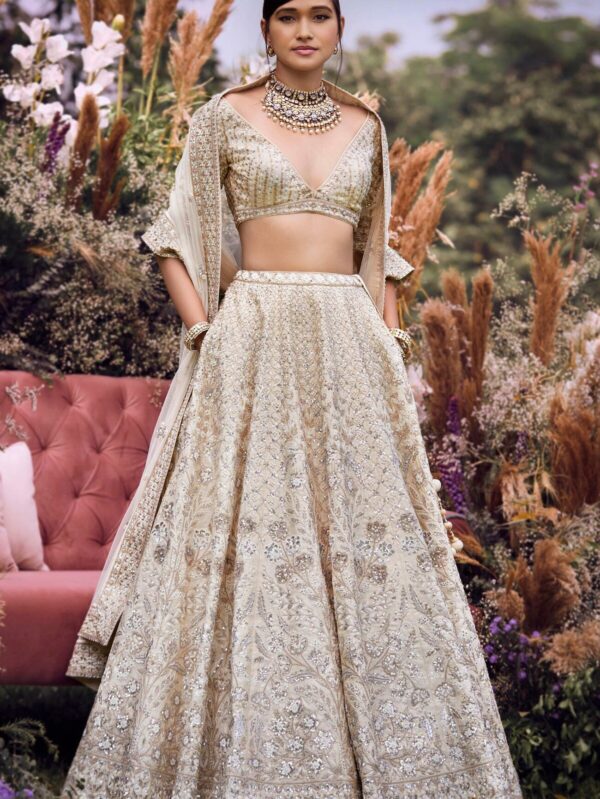 Eilnaz Lehenga