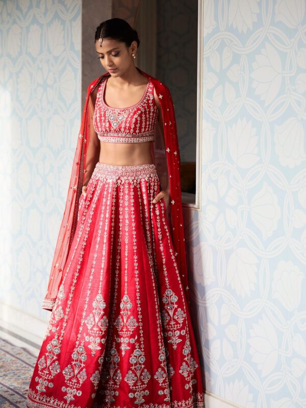 Aadab Lehenga