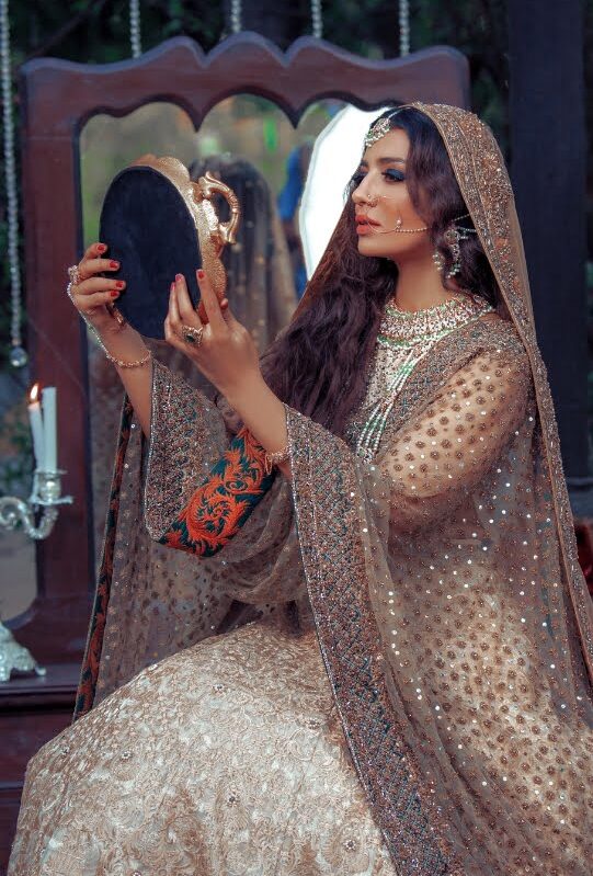 Lehenga Choli Paired with a Dupatta