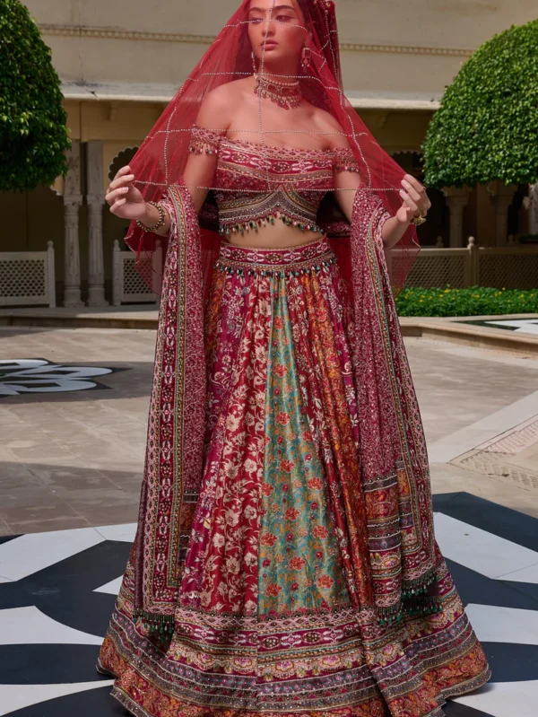 Kashida lehenga